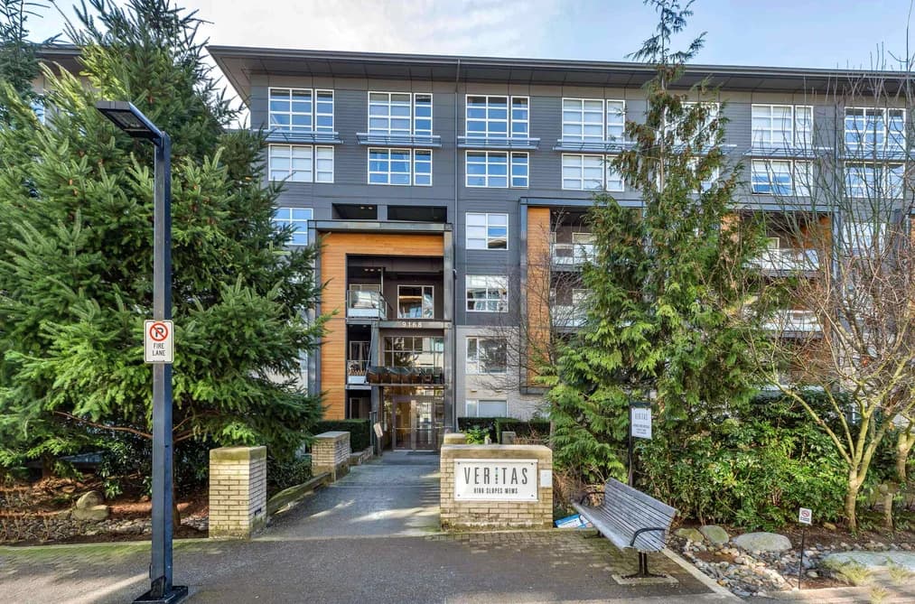 316 9168 SLOPES MEWS, Burnaby, BC — Residential for Sale - Main Photo
