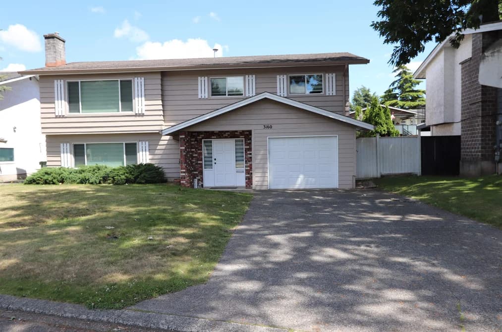 3160 CONSORT COURT, Abbotsford, BC — Residential for Sale - Photo 2