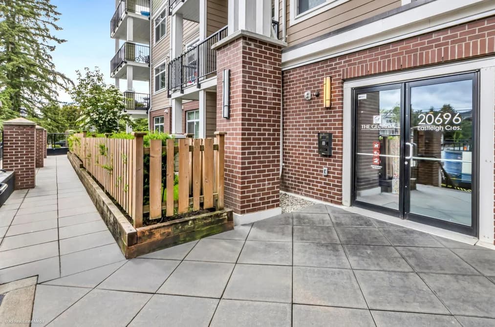 317 20696 EASTLEIGH CRESCENT, Langley, BC — Residential for Sale - Photo 2