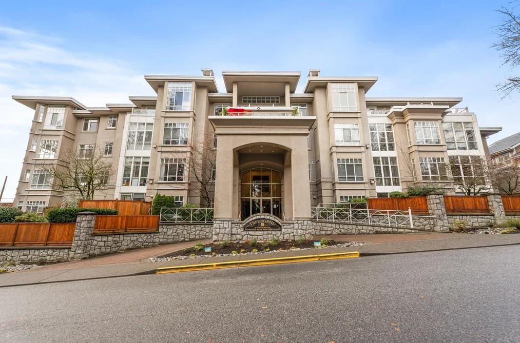 317 630 ROCHE POINT DRIVE, North Vancouver, BC — Residential for Sale - Main Photo