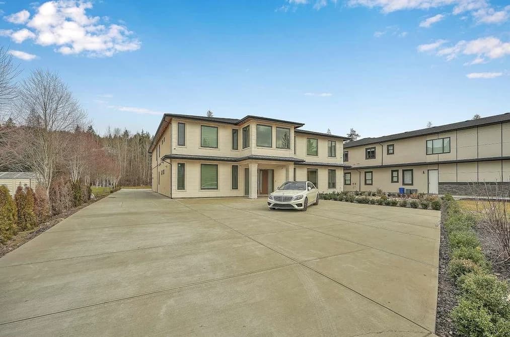 31733 KENNEY AVENUE, Mission, BC — Residential for Sale - Photo 2
