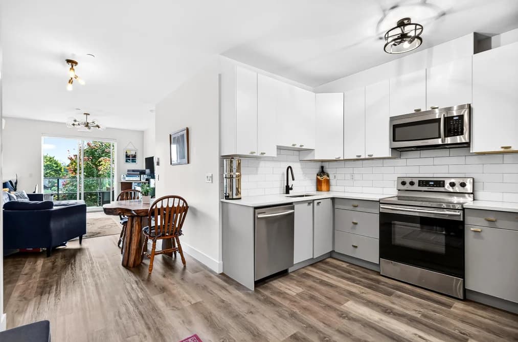 318 12320 222 STREET, Maple Ridge, BC — Residential for Sale - Photo 2