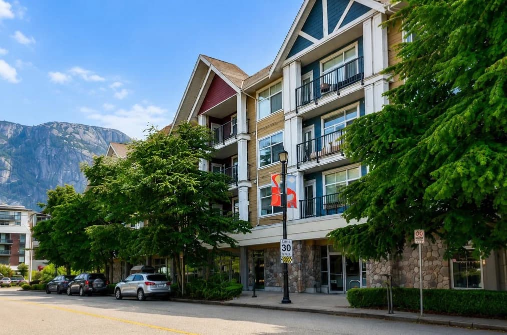 318 1336 MAIN STREET, Squamish, BC — Residential for Sale - Main Photo