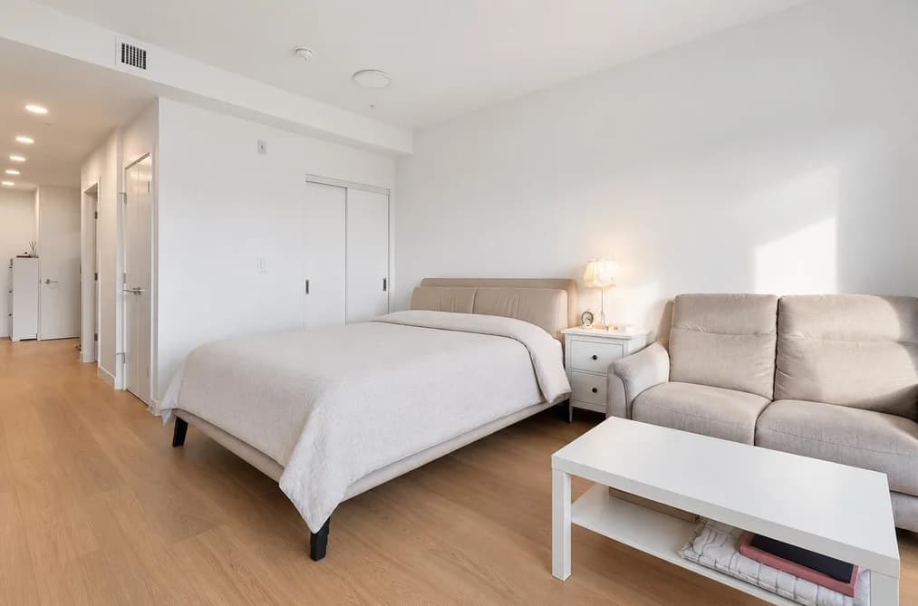 318 2450 GARDEN DRIVE, Vancouver, BC — Residential for Sale - Photo 2