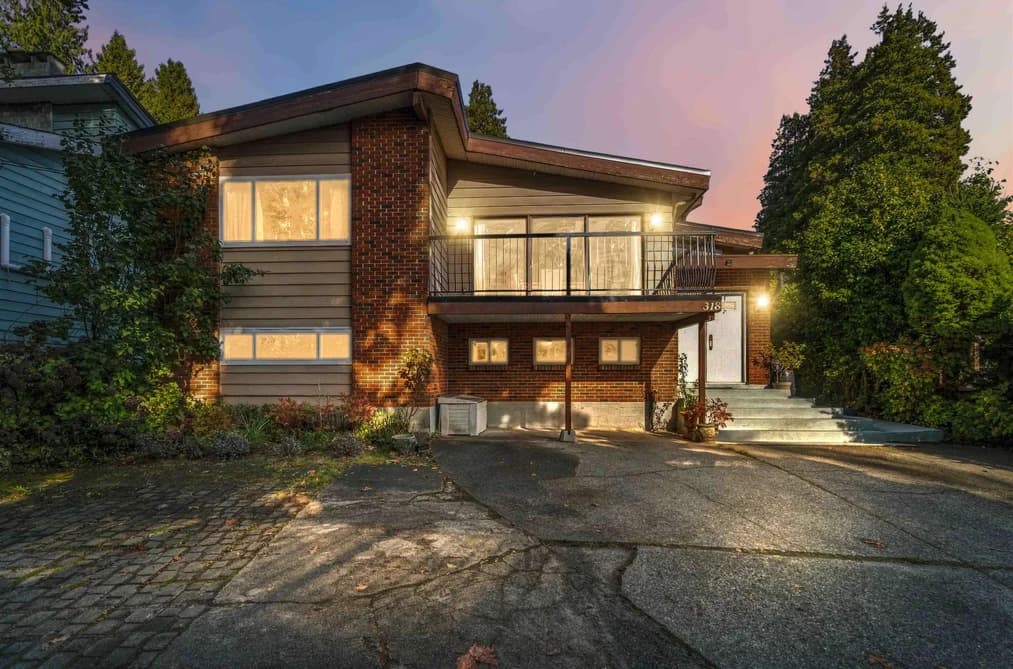 318 MARINER WAY, Coquitlam, BC — Residential for Sale - Main Photo