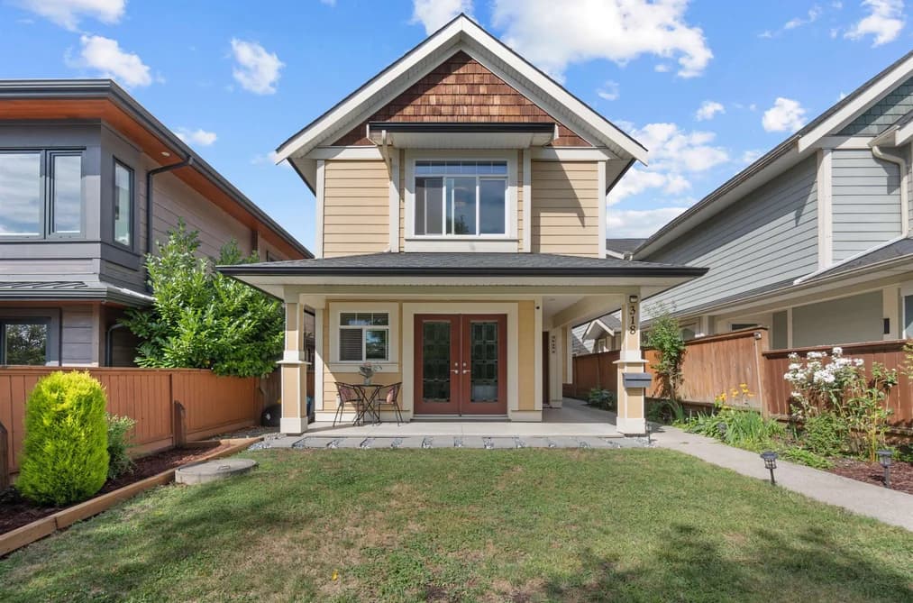 318 W 18TH STREET, North Vancouver, BC — Residential for Sale - Photo 2