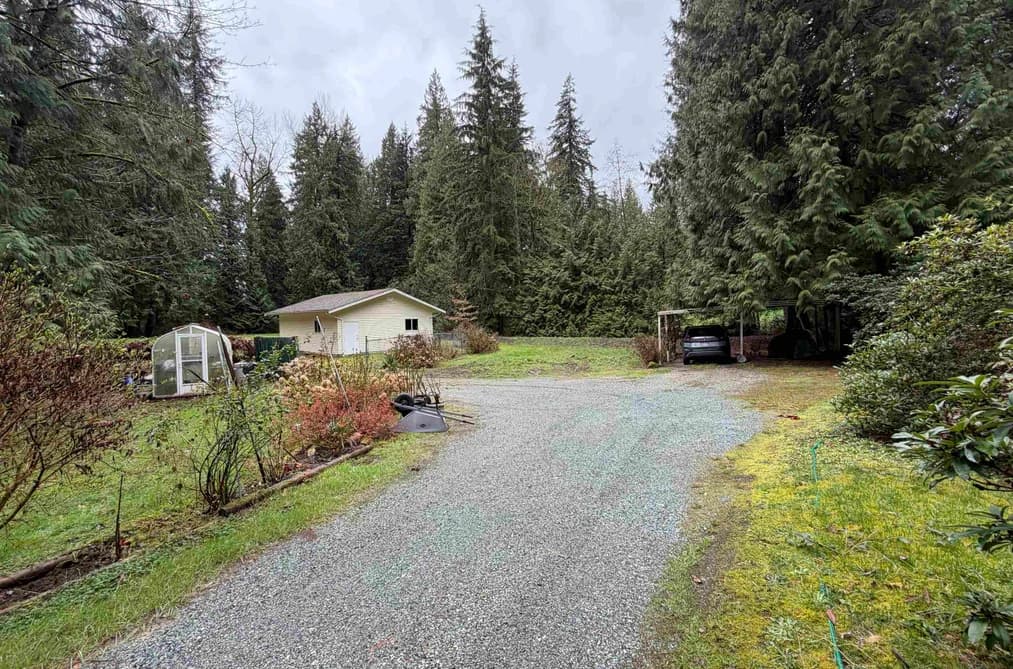 31828 GROVE AVENUE, Mission, BC — Residential for Sale - Photo 2
