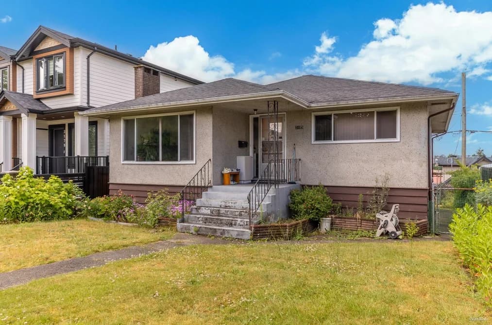 3185 E 16TH AVENUE, Vancouver, BC — Residential for Sale - Photo 2