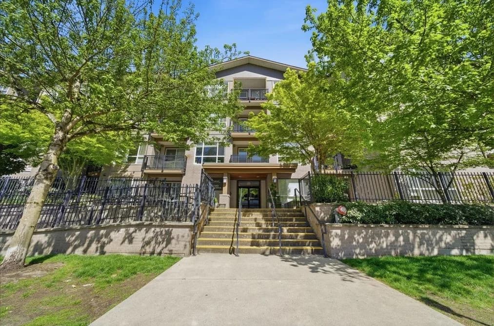 319 2343 ATKINS AVENUE, Port Coquitlam, BC — Residential for Sale - Main Photo