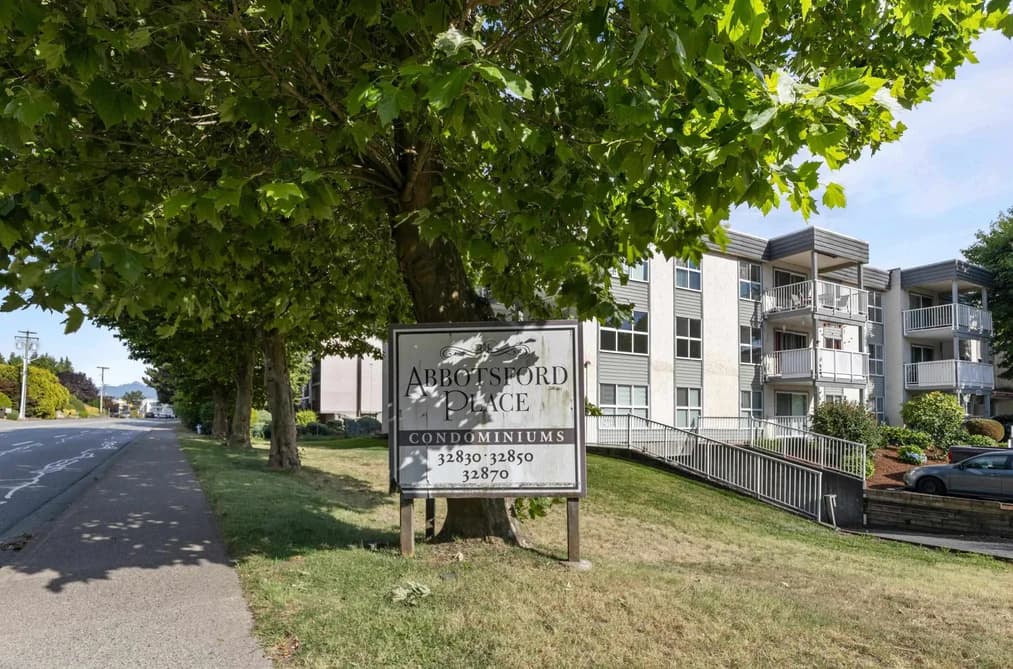 319 32850 GEORGE FERGUSON WAY, Abbotsford, BC — Residential for Sale - Main Photo