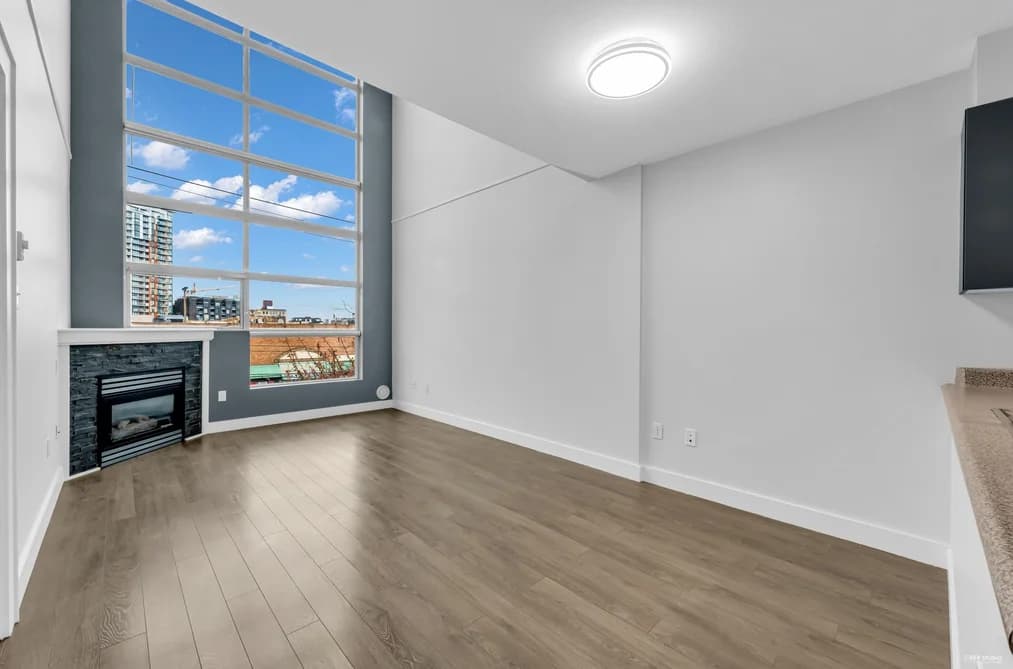 319 418 E BROADWAY, Vancouver, BC — Residential for Sale - Main Photo