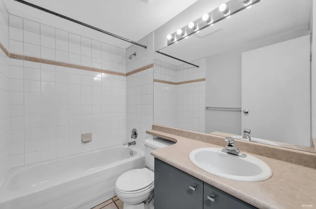 319 418 E BROADWAY, Vancouver, BC — Residential for Sale - Photo 2