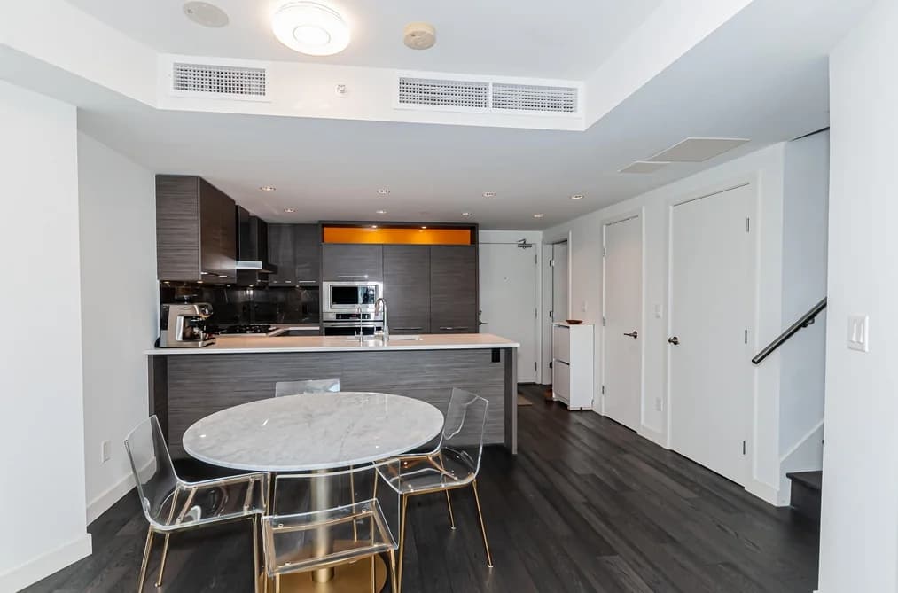 319 7468 LANSDOWNE ROAD, Richmond, BC — Residential for Sale - Photo 2