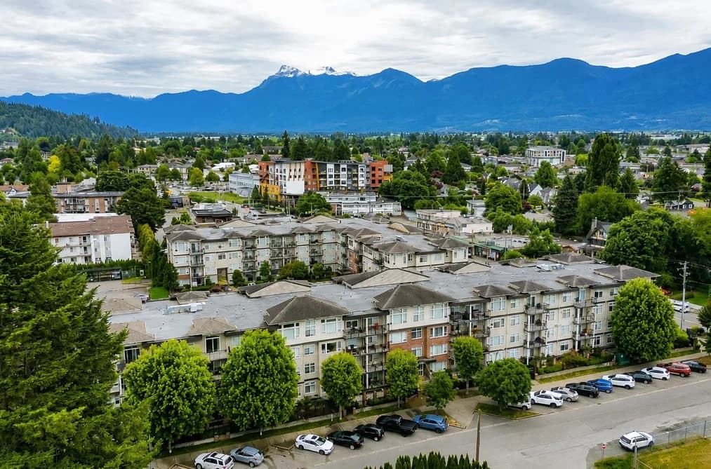319 9422 VICTOR STREET, Chilliwack, BC — Residential for Sale - Main Photo