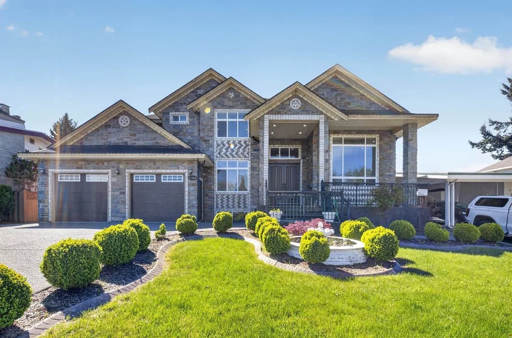 31920 GLENWOOD AVENUE, Abbotsford, BC — Residential for Sale - Main Photo