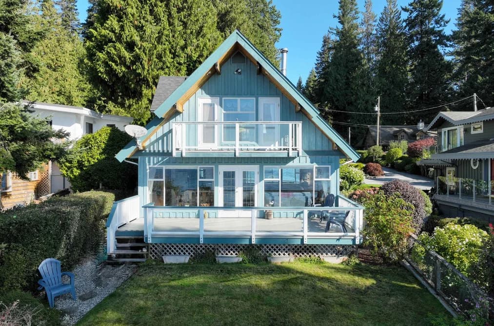 3199 BEACH AVENUE, Roberts Creek, BC — Residential for Sale - Main Photo
