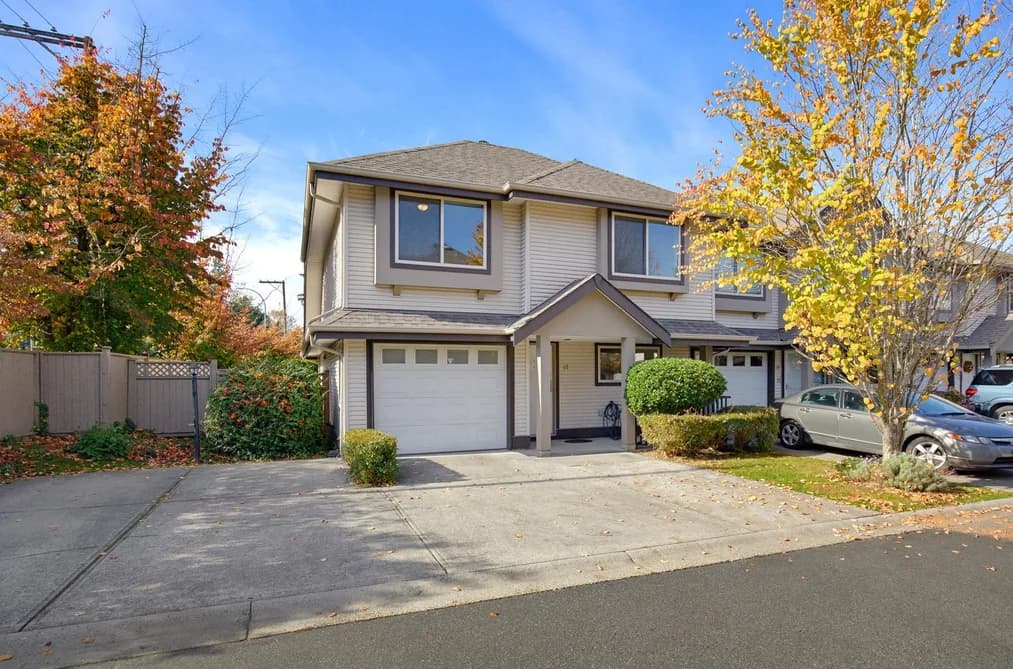 32 11860 210TH STREET, Maple Ridge, BC — Residential for Sale - Main Photo