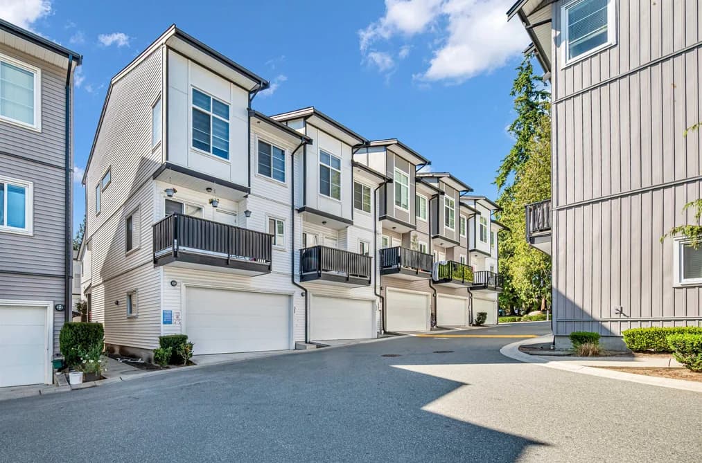 32 5867 129 STREET, Surrey, BC — Residential for Sale - Photo 2