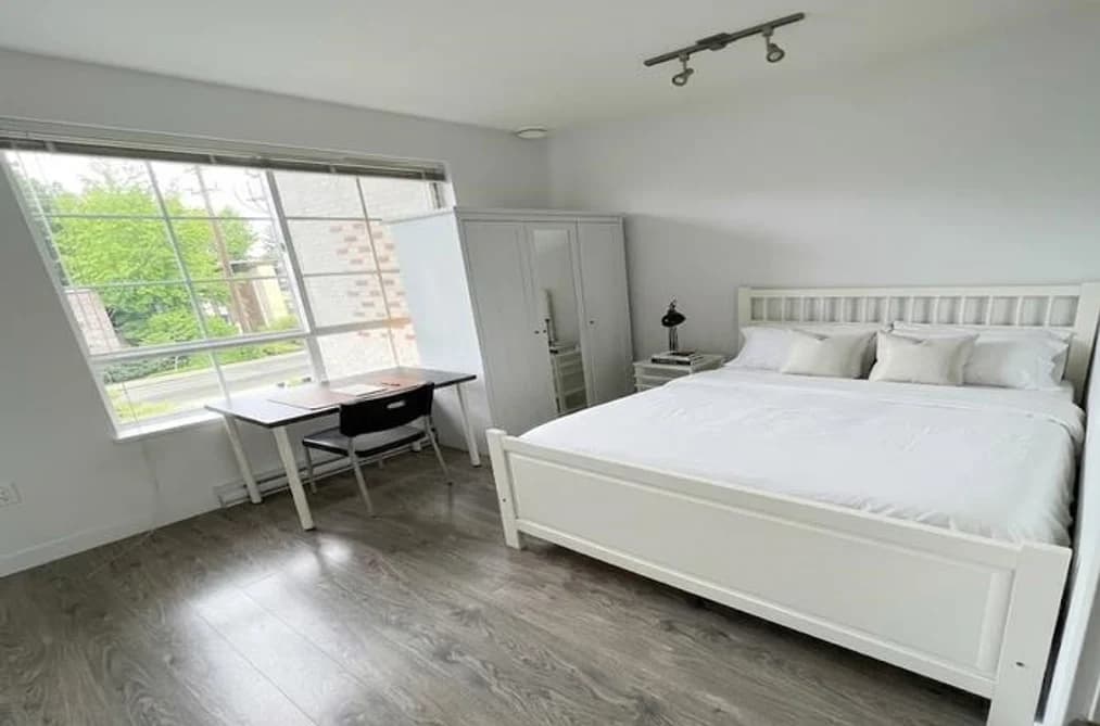 320 608 COMO LAKE, Coquitlam, BC — Residential for Sale - Photo 2