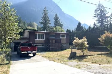 House for sale at 320 Robertson Crescent Hope British Columbia - MLS: R3157595