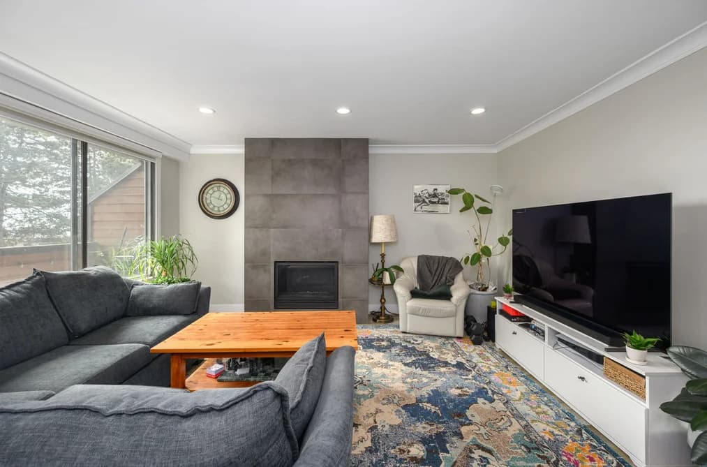 3201 LONSDALE AVENUE, North Vancouver, BC — Residential for Sale - Photo 2
