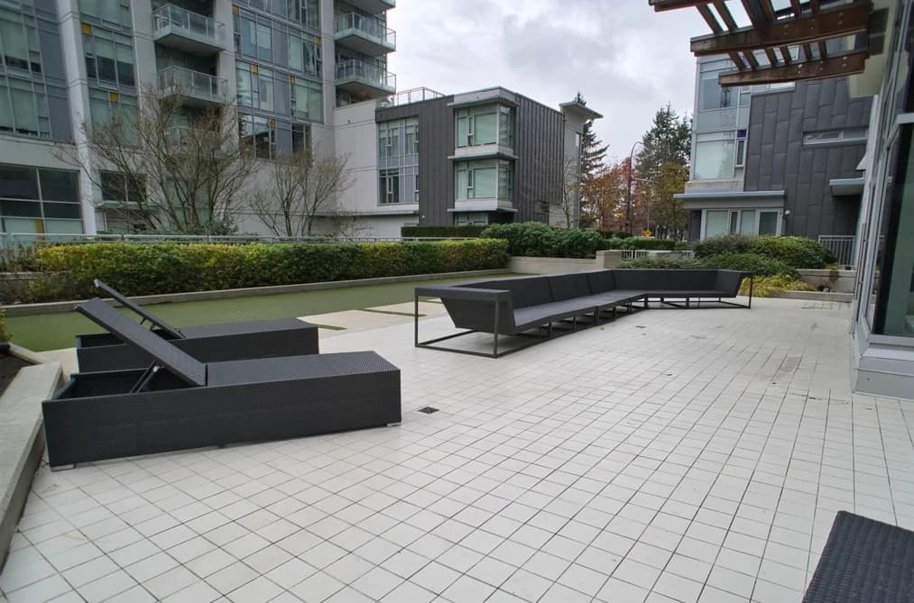 3202 6538 NELSON AVENUE, Burnaby, BC — Residential for Sale - Photo 2