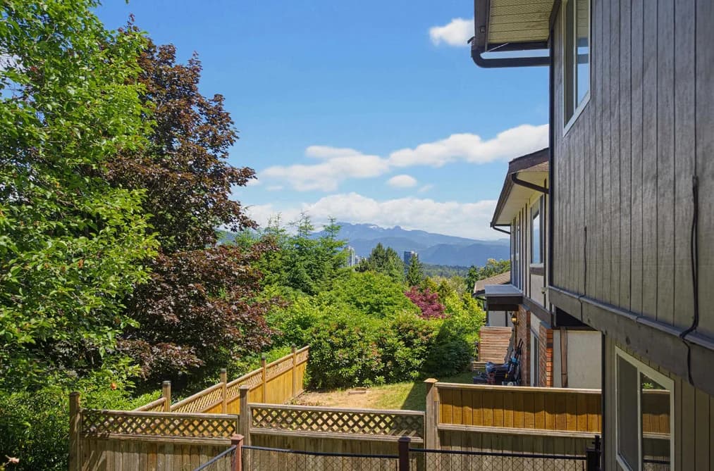 3204 MARINER WAY, Coquitlam, BC — Residential for Sale - Photo 2