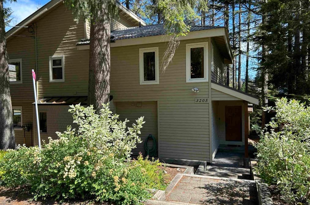 3205 ARBUTUS DRIVE, Whistler, BC — Residential for Sale - Main Photo