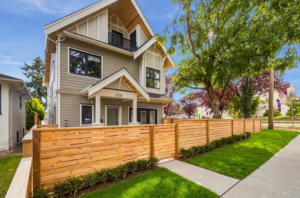 3206 E GEORGIA STREET, Vancouver, BC — Residential for Sale - Main Photo