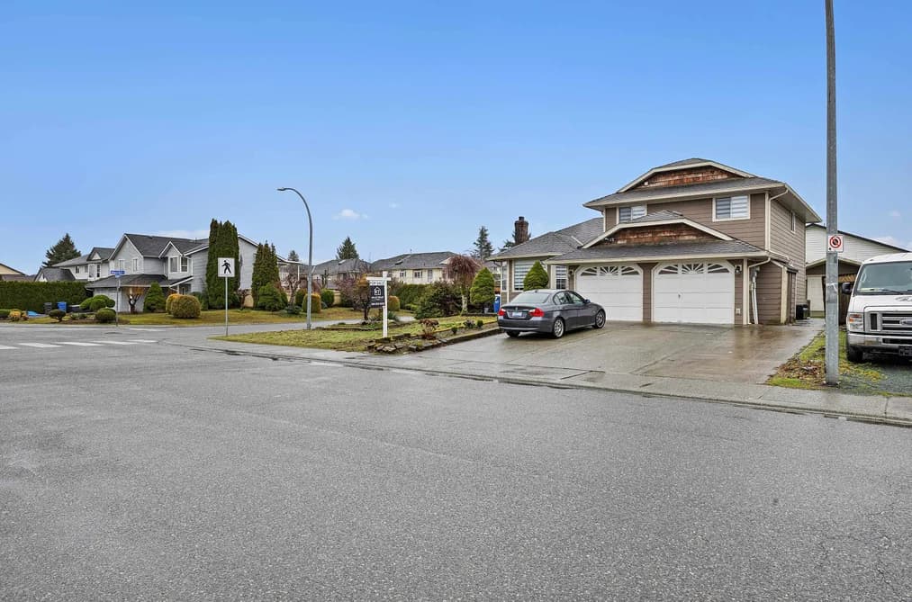 32066 SORRENTO AVENUE, Abbotsford, BC — Residential for Sale - Photo 2