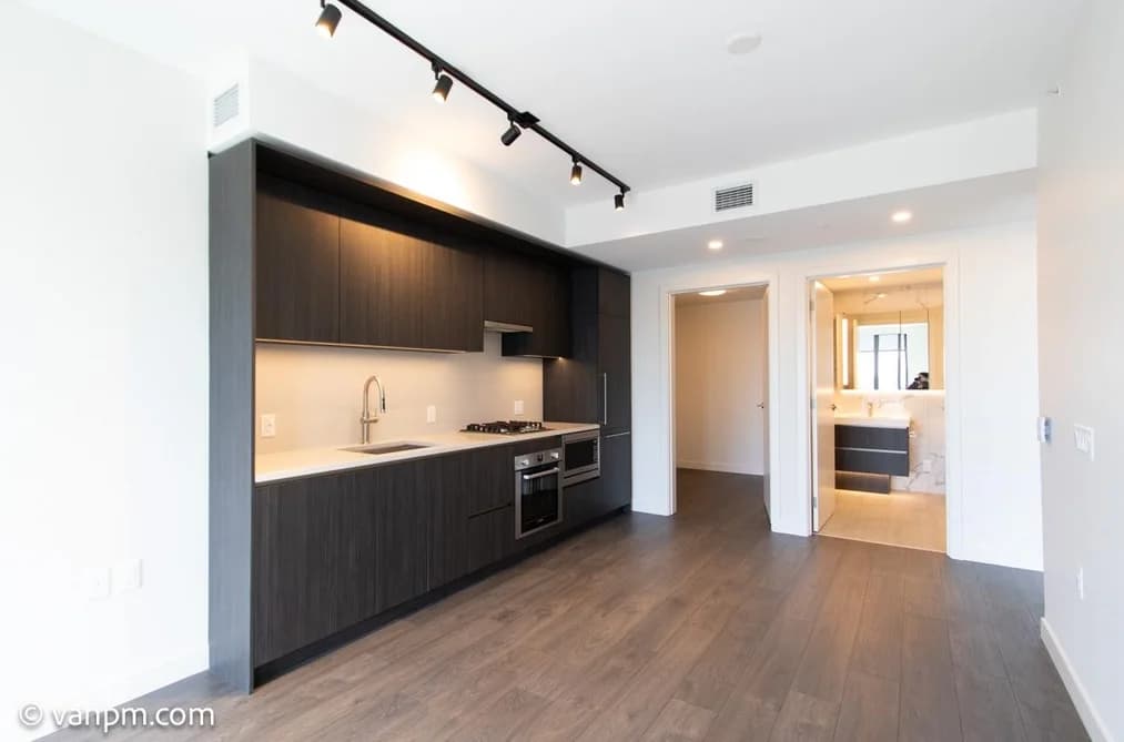 3209 5987 WILSON AVENUE, Burnaby BC V5H 0L7 - Photo 1