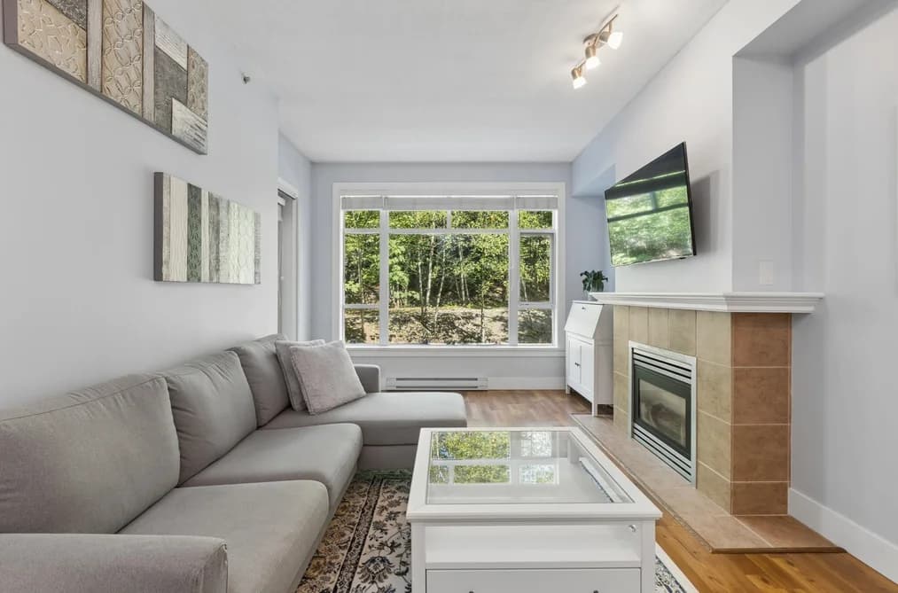 321 3600 WINDCREST DRIVE, North Vancouver, BC — Residential for Sale - Photo 2
