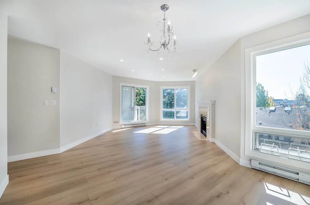 321 7453 MOFFATT ROAD, Richmond, BC — Residential for Sale - Main Photo