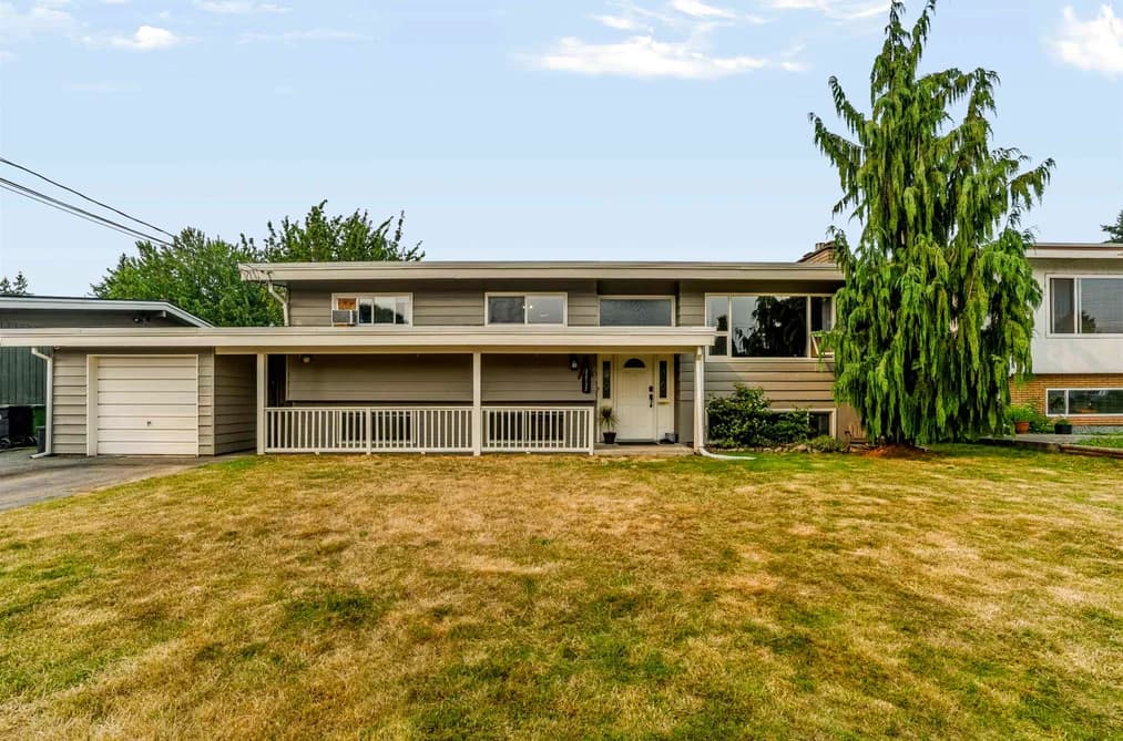 32137 DEBREEN CRESCENT, Abbotsford, BC — Residential for Sale - Main Photo