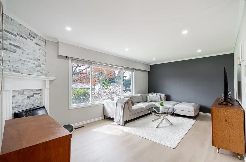 32157 HOLIDAY AVENUE, Mission, BC — Residential for Sale - Photo 2