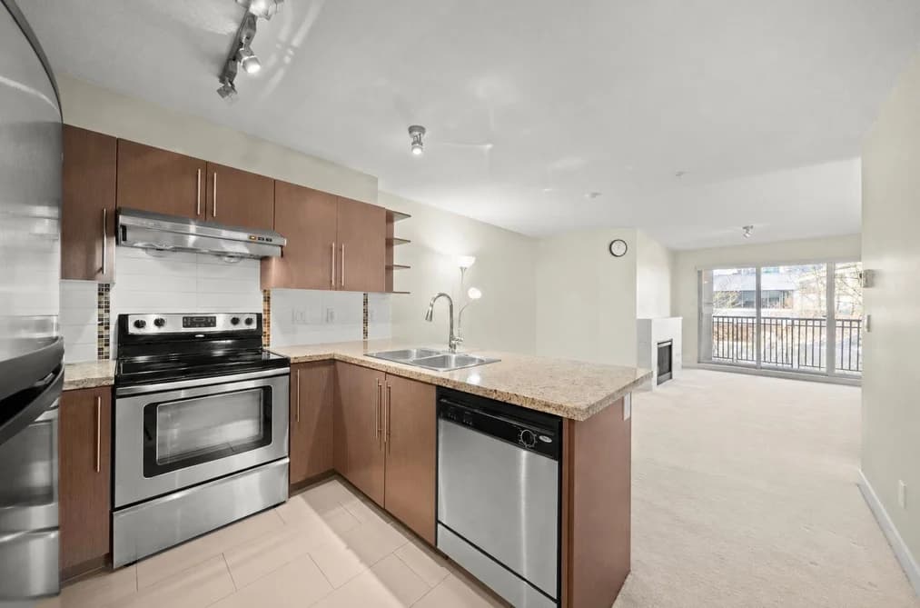 322 2088 BETA AVENUE, Burnaby, BC — Residential for Sale - Photo 2
