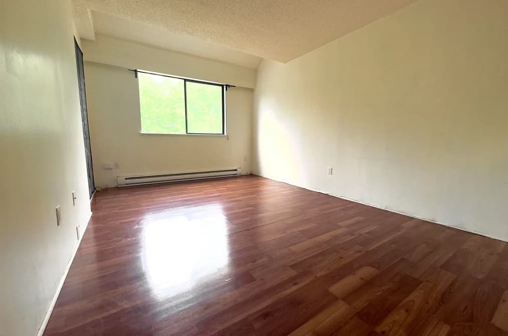 322 8120 COLONIAL DRIVE, Richmond, BC — Residential for Sale - Photo 2