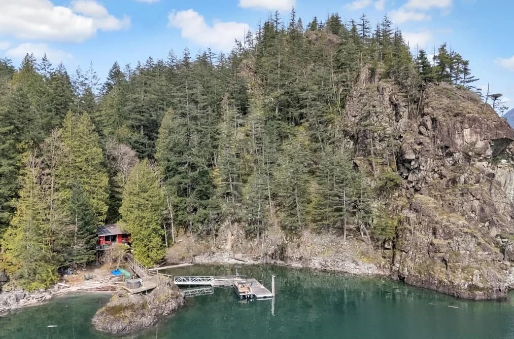 322 ECHO ISLAND, Harrison Hot Springs, BC — Residential for Sale - Main Photo