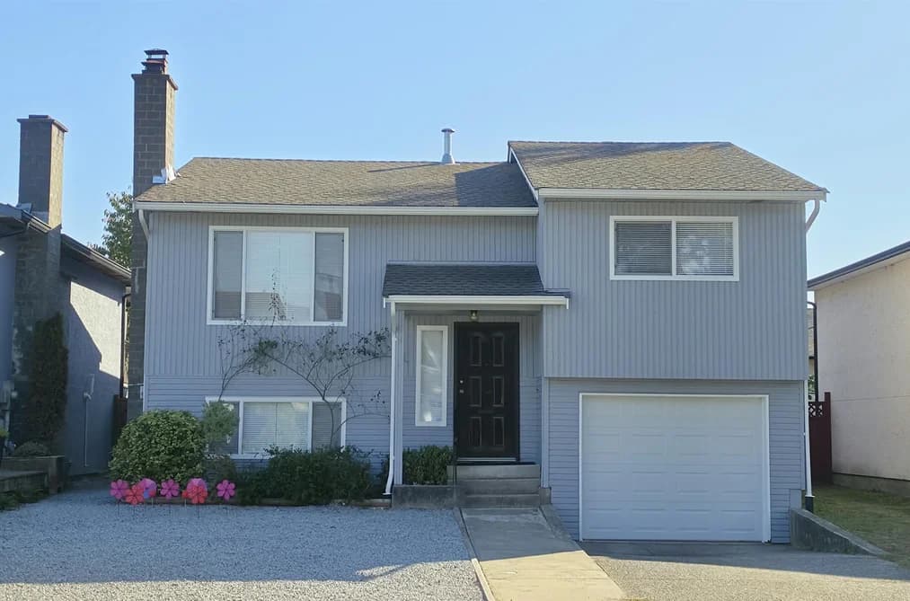 3220 HARWOOD AVENUE, Coquitlam, BC — Residential for Sale - Main Photo