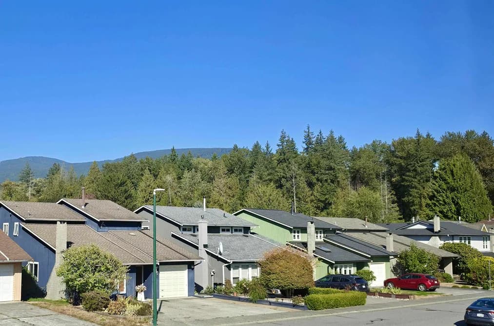3220 HARWOOD AVENUE, Coquitlam, BC — Residential for Sale - Photo 2