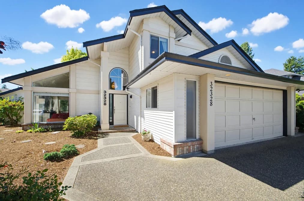 32328 SLOCAN DRIVE, Abbotsford, BC — Residential for Sale - Main Photo