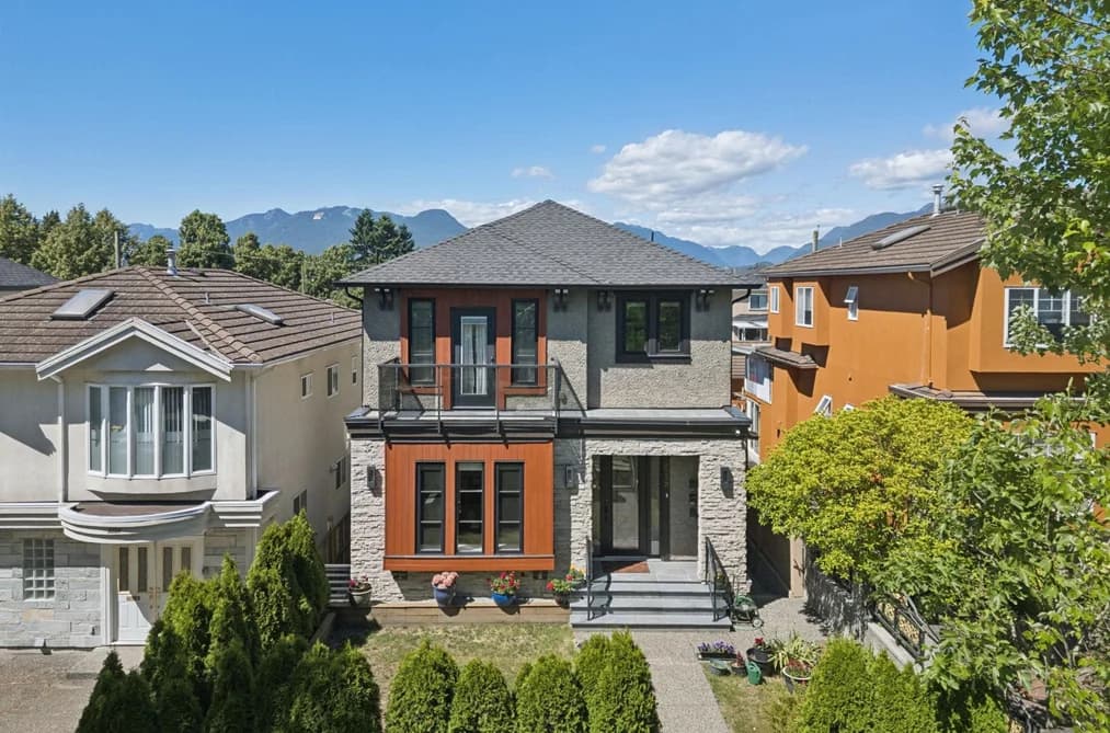 3233 GRANT STREET, Vancouver, BC — Residential for Sale - Photo 2