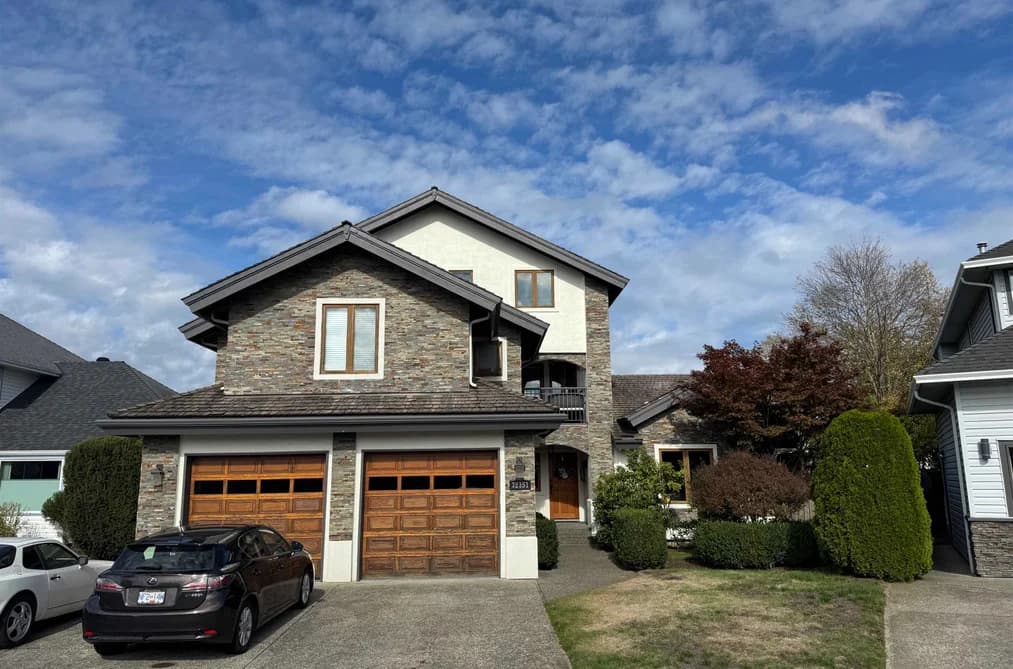32351 NAKUSP DRIVE, Abbotsford, BC — Residential for Sale - Main Photo