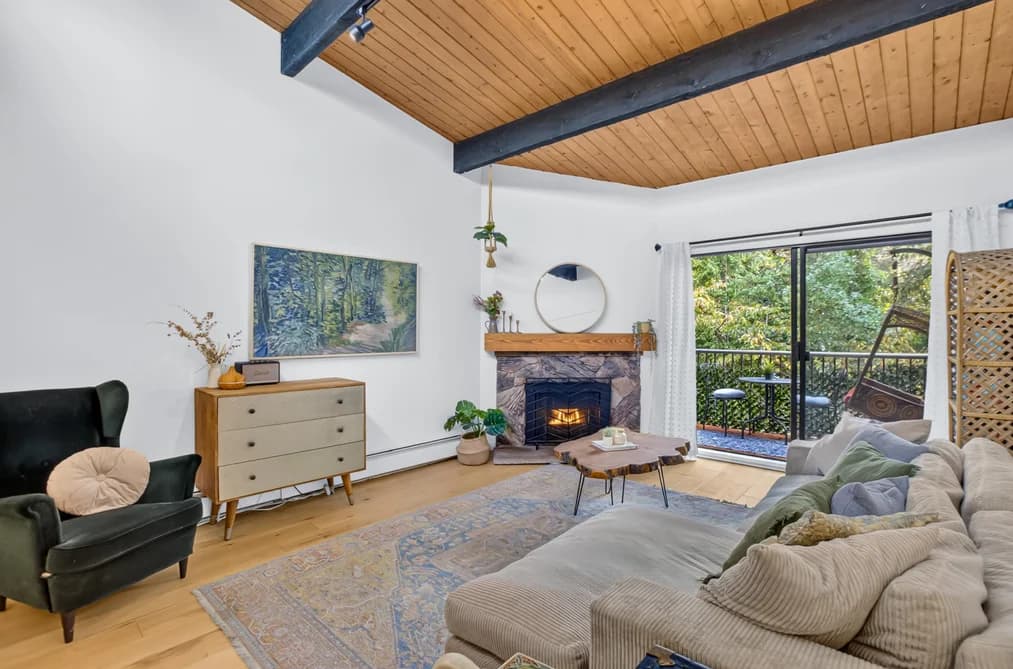 324 9101 HORNE STREET, Burnaby, BC — Residential for Sale - Main Photo