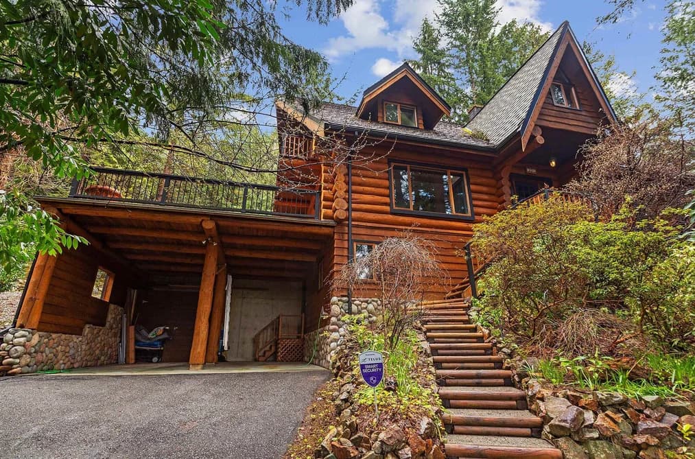 325 BAYVIEW ROAD, Lions Bay, BC — Residential for Sale - Main Photo