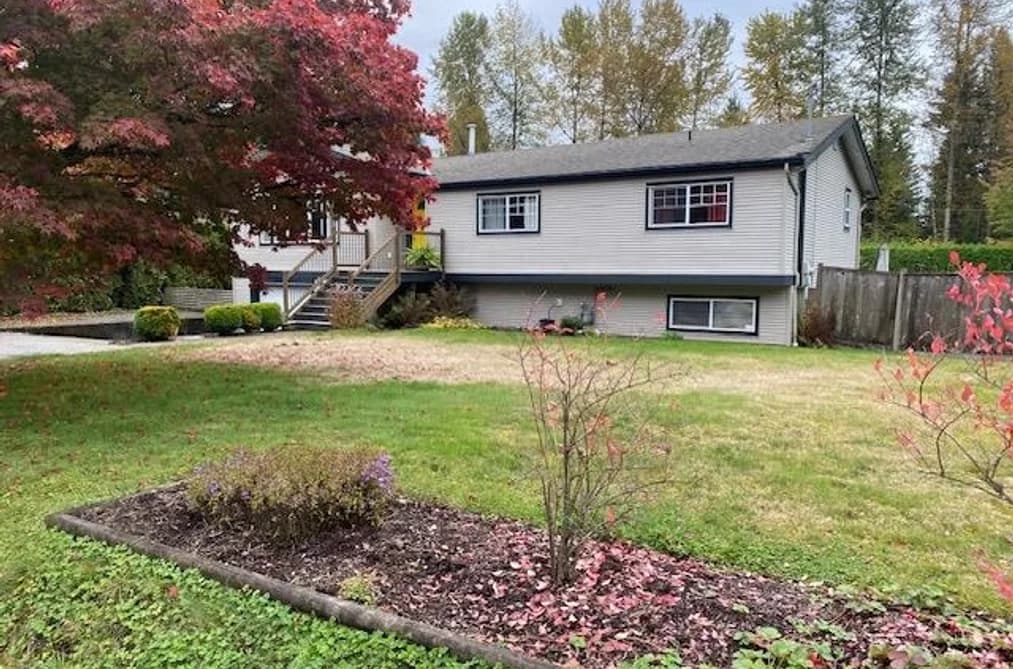 32634 Laminman Avenue, Mission, BC - House for Sale - Photo 2 of 23 32634 Laminman Avenue, Mission, BC - House for Sale - Photo 2 of 23
