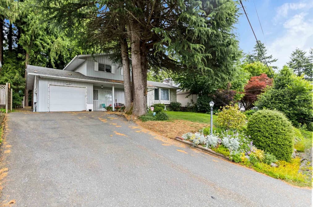 32637 WILLINGDON CRESCENT, Abbotsford, BC — Residential for Sale - Main Photo