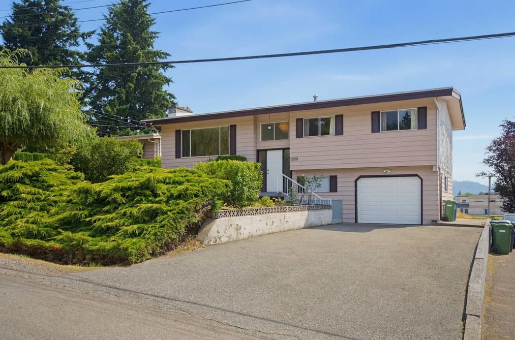 32659 WILLINGDON CRESCENT, Abbotsford, BC — Residential for Sale - Photo 2