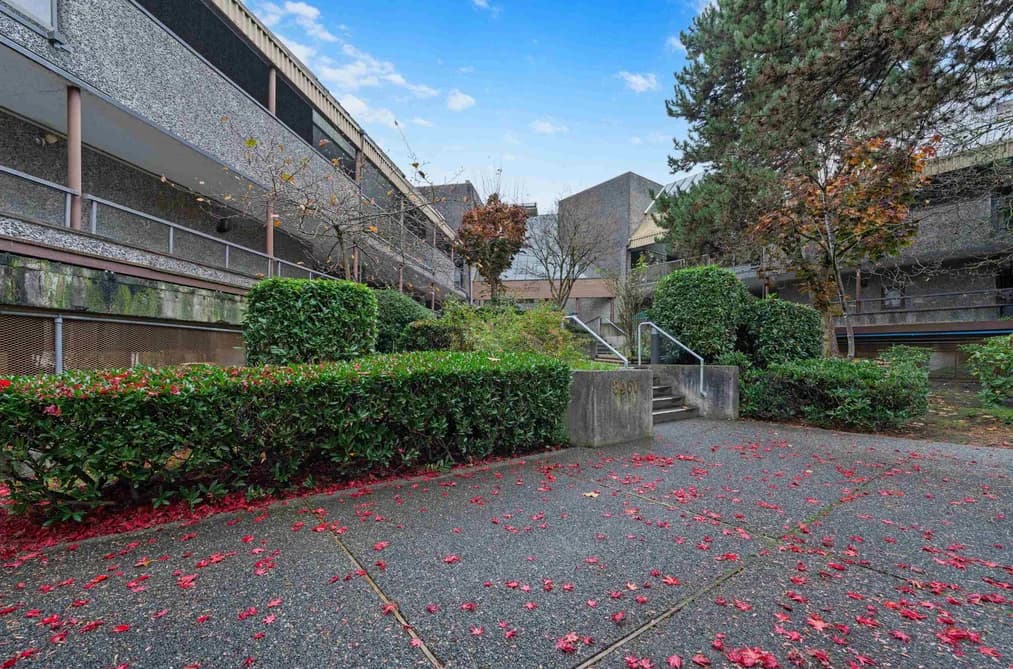 327 8460 ACKROYD ROAD, Richmond, BC — Residential for Sale - Photo 2