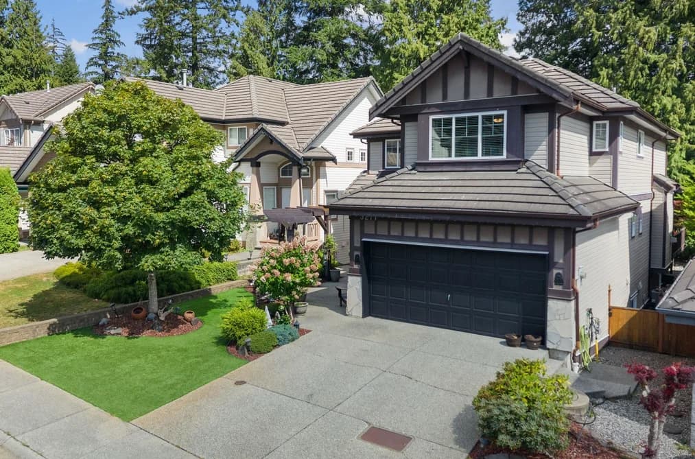 3277 CHARTWELL GRN, Coquitlam, BC — Residential for Sale - Photo 2